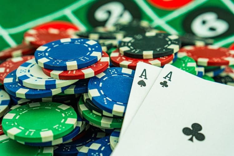 Texas Hold’em pokeris – kaip lošti?