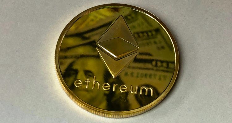 1. Ethereum - DeFi ir inovacijų lyderis