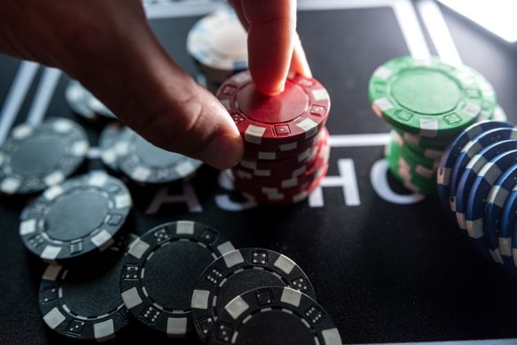 Kodėl verta žaisti užsienio kazino internetu?