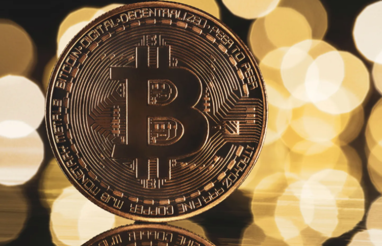 Bitcoin pievienojas zeltam un sudrabam kā drošs patvērums krīzes apstākļos