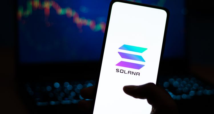 Institucinė ir rinkos įtaka Solana kainai